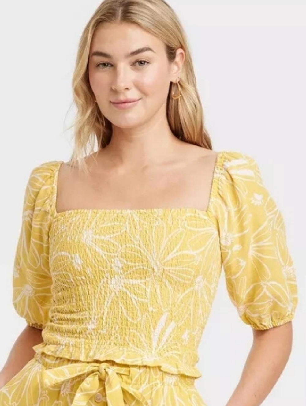 Universal Thread Yellow Flroal Smocked Crop Top Sizs Small NWT